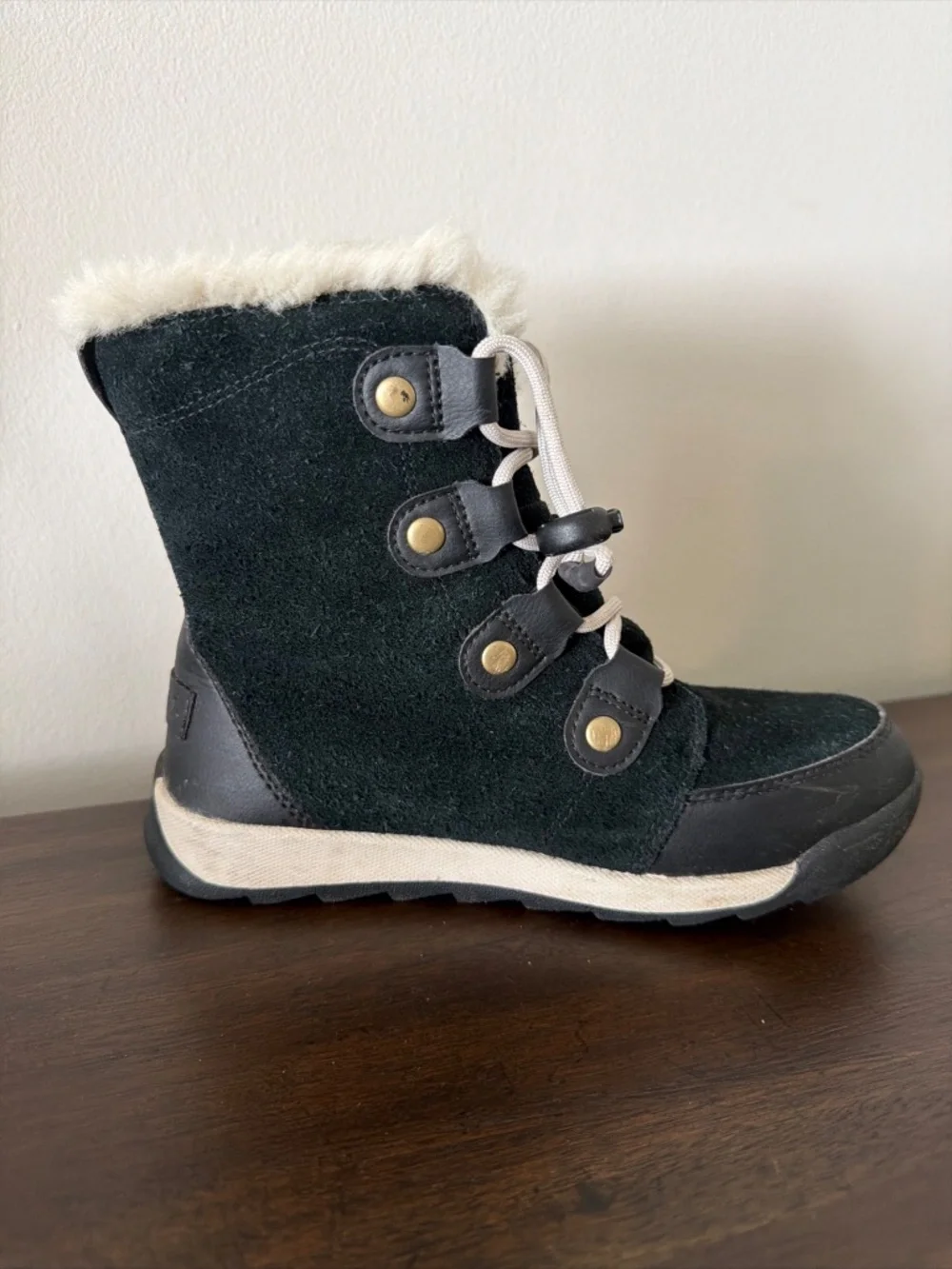 Sorel Boots Youth 3 Girls Whitney II Joan Lace Up Winter Suede Bootie NY3904